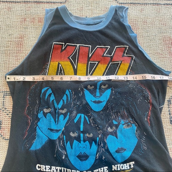 RARE Vintage KISS 1983 Creatures of the Night shirt - Picture 8 of 8